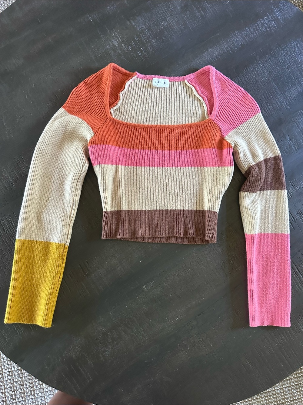 Women’s cropped sweater shirt